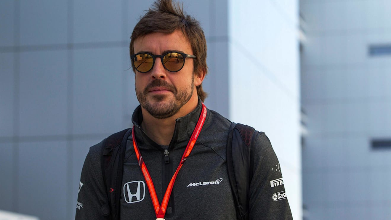Fernando Alonso (ESP) McLaren at Formula One World Championship, Rd4, Russian Grand Prix, Qualifying, Sochi Autodrom, Sochi, Krasnodar Krai, Russia, Saturday 29 April 2017. © Sutton Motorsport Images