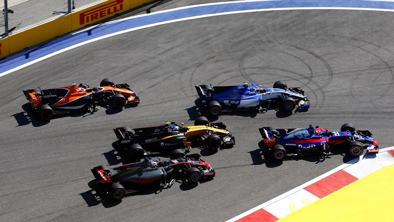 Grosjean (FRA) Haas VF-17 collides with Palmer (GBR) Renault Sport F1 Team RS17 at F1 World Championship, Rd4, Russian Grand Prix, Race, Sochi Autodrom, Sochi, Krasnodar Krai, Russia, Sunday 30 April 2017. © Sutton Motorsport Images