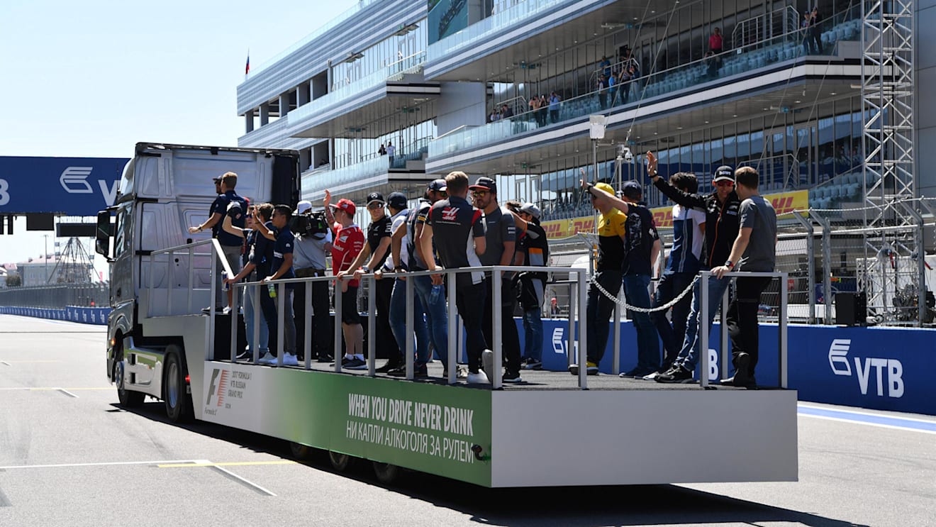 Drivers parade at Formula One World Championship, Rd4, Russian Grand Prix, Race, Sochi Autodrom, Sochi, Krasnodar Krai, Russia, Sunday 30 April 2017. © Sutton Motorsport Images