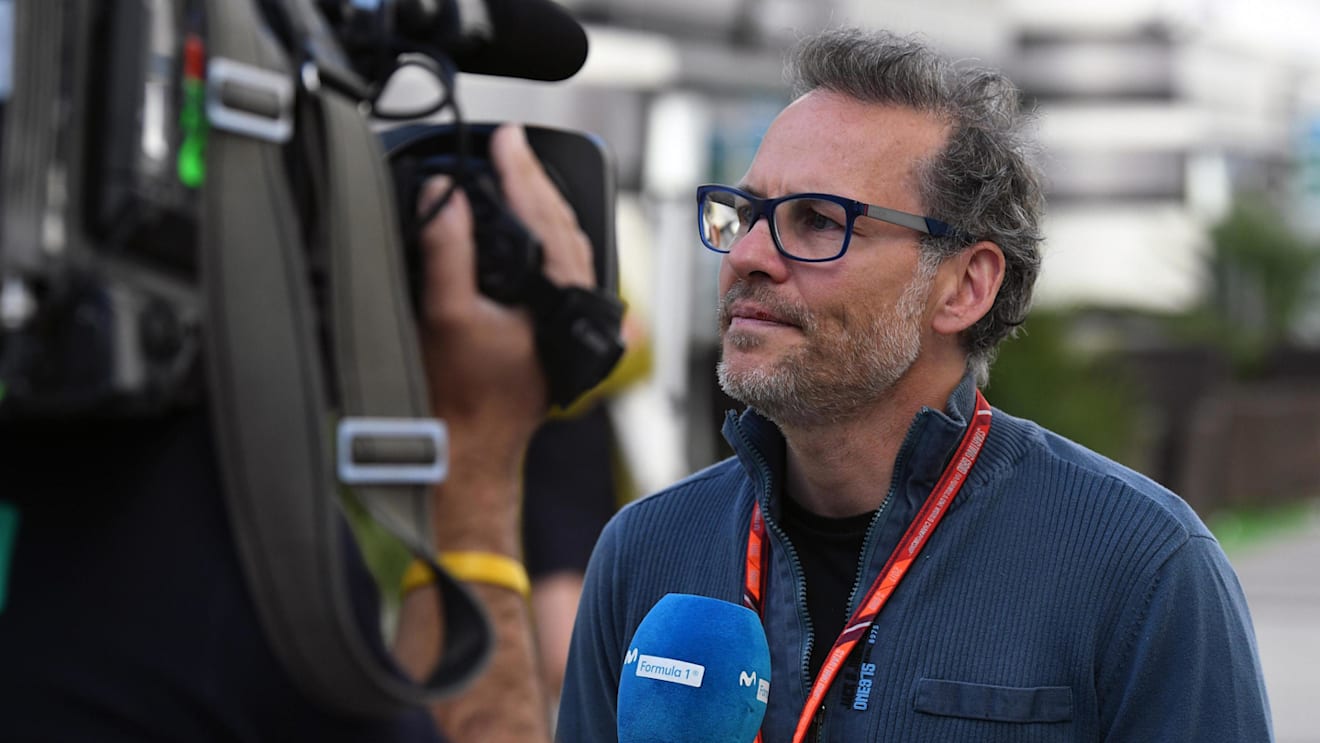 Jacques Villeneuve (CDN) Movistar TV at Formula One World Championship, Rd4, Russian Grand Prix, Preparations, Sochi Autodrom, Sochi, Krasnodar Krai, Russia, Thursday 27 April 2017. © Sutton Motorsport Images