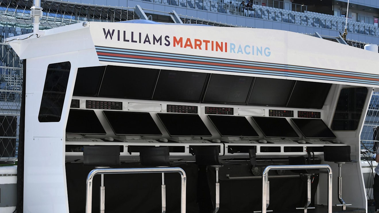 Williams pit wall gantry at Formula One World Championship, Rd4, Russian Grand Prix, Preparations, Sochi Autodrom, Sochi, Krasnodar Krai, Russia, Thursday 27 April 2017. © Sutton Motorsport Images