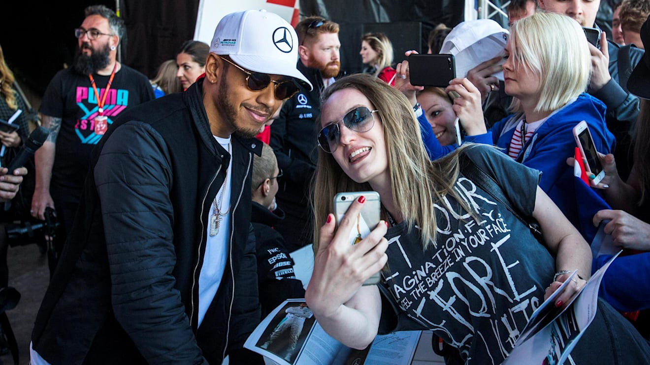 Lewis Hamilton (GBR) Mercedes AMG F1 fans selfie at Formula One World Championship, Rd4, Russian Grand Prix, Preparations, Sochi Autodrom, Sochi, Krasnodar Krai, Russia, Thursday 27 April 2017. © Sutton Motorsport Images