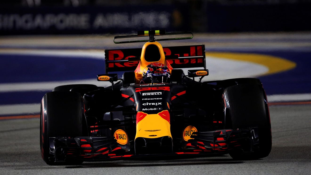 Max Verstappen (NED) Red Bull Racing RB13 at Formula One World Championship, Rd14, Singapore Grand Prix, Practice, Marina Bay Street Circuit, Singapore, Friday 15 September 2017. © Manuel Goria/Sutton Images