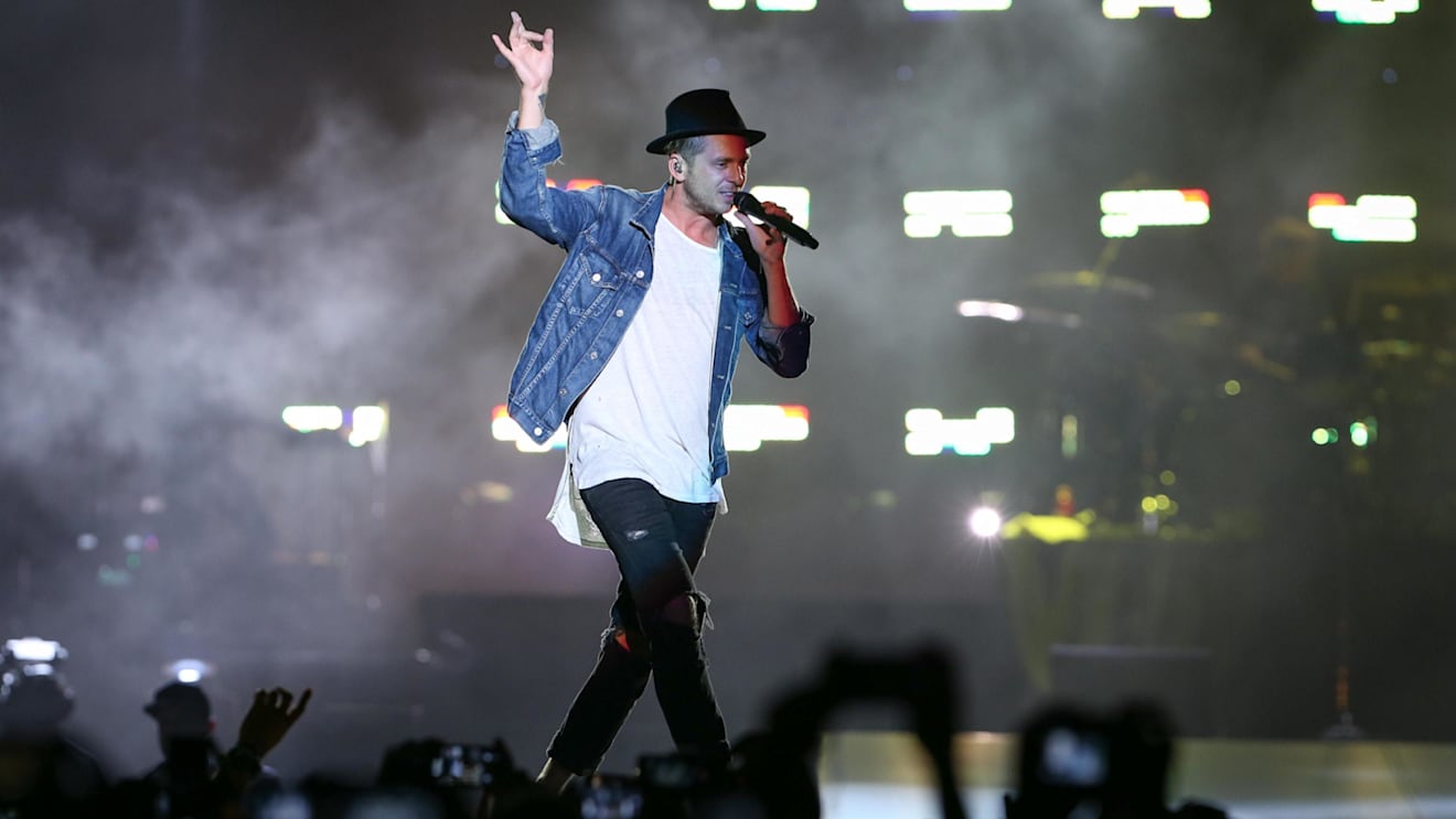 One Republic in concert at Formula One World Championship, Rd14, Singapore Grand Prix, Practice, Marina Bay Street Circuit, Singapore, Friday 15 September 2017. © Sutton Images