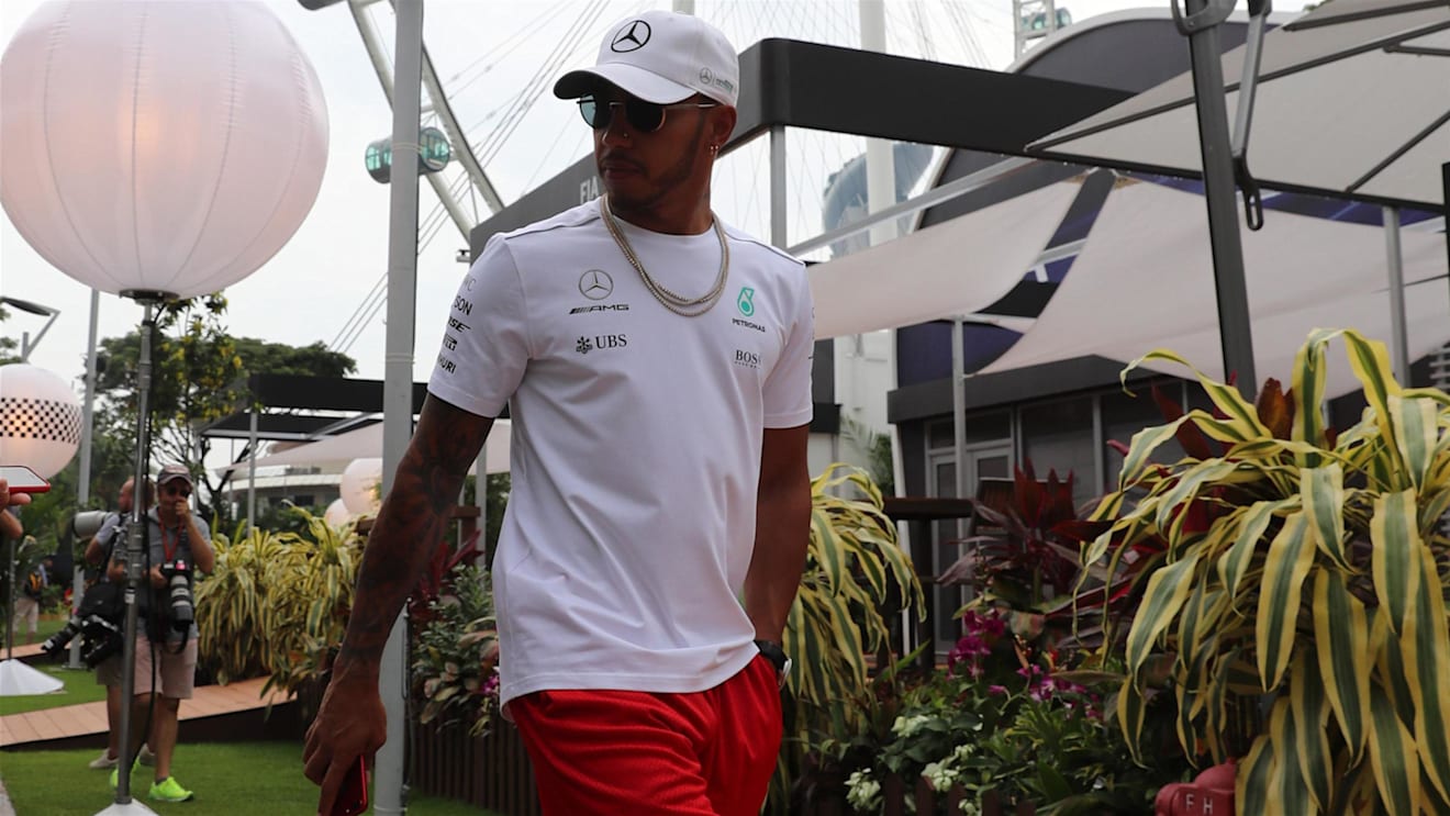 Lewis Hamilton (GBR) Mercedes AMG F1 at Formula One World Championship, Rd14, Singapore Grand Prix, Practice, Marina Bay Street Circuit, Singapore, Friday 15 September 2017. © Sutton Images