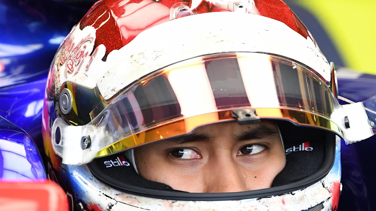 Sean Gelael (INA) Scuderia Toro Rosso STR12 at Formula One World Championship, Rd14, Singapore Grand Prix, Practice, Marina Bay Street Circuit, Singapore, Friday 15 September 2017. © Sutton Images