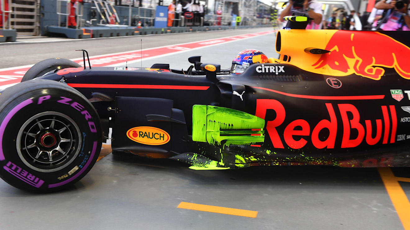 Max Verstappen (NED) Red Bull Racing RB13 with aero paint on barge board at Formula One World Championship, Rd14, Singapore Grand Prix, Practice, Marina Bay Street Circuit, Singapore, Friday 15 September 2017. © Sutton Images