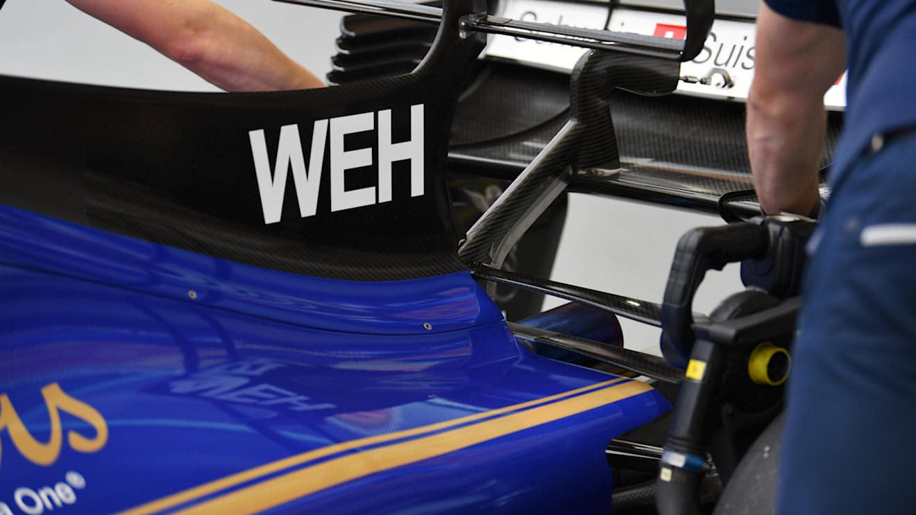 Sauber C36 rear wing detail at Formula One World Championship, Rd14, Singapore Grand Prix, Practice, Marina Bay Street Circuit, Singapore, Friday 15 September 2017. © Sutton Images