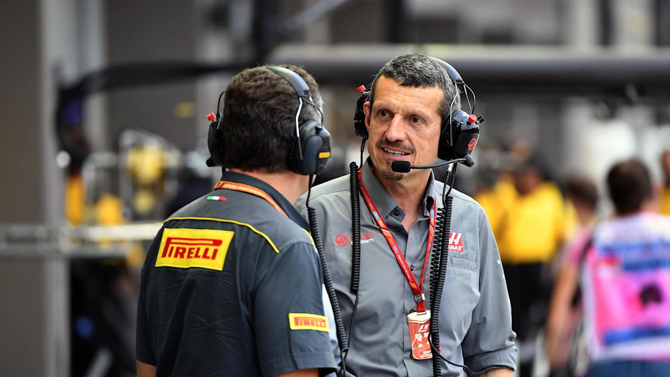 Guenther Steiner (ITA) Haas F1 Team Principal at Formula One World Championship, Rd14, Singapore Grand Prix, Qualifying, Marina Bay Street Circuit, Singapore, Saturday 16 September 2017. © Sutton Images