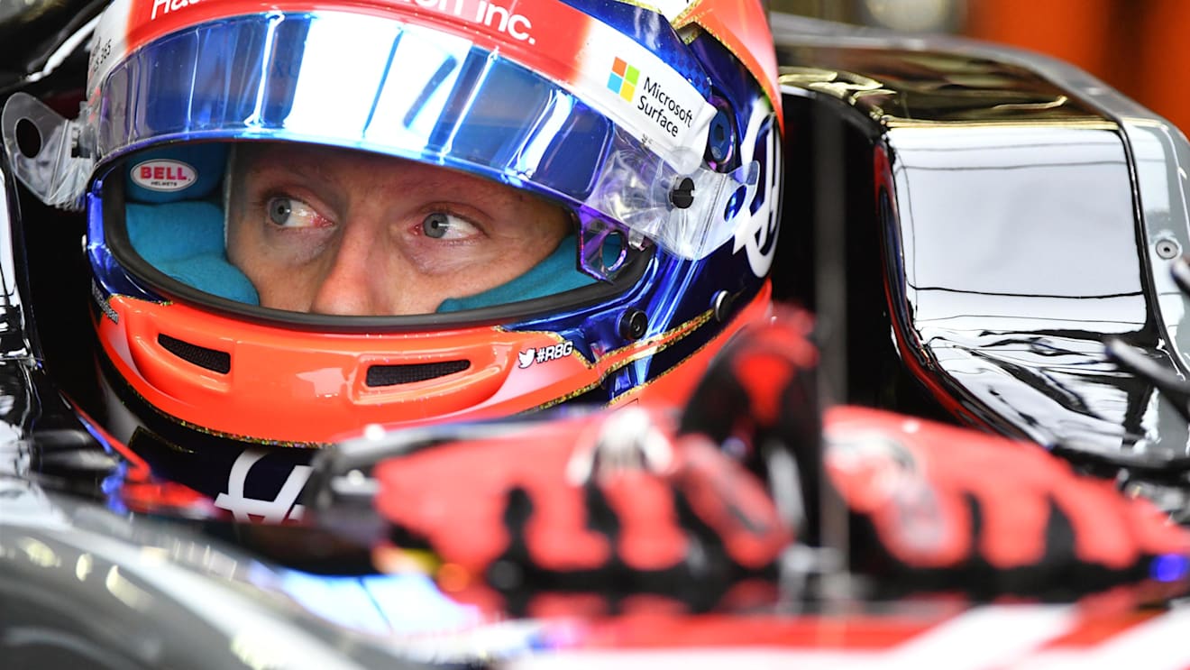 Romain Grosjean (FRA) Haas VF-17 at Formula One World Championship, Rd14, Singapore Grand Prix, Qualifying, Marina Bay Street Circuit, Singapore, Saturday 16 September 2017. © Sutton Images