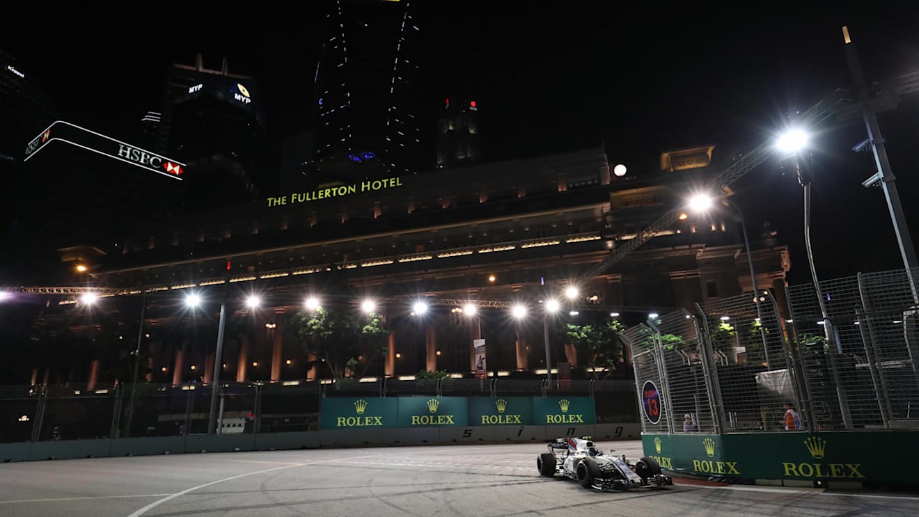 Lance Stroll (CDN) Williams FW40 at Formula One World Championship, Rd14, Singapore Grand Prix, Qualifying, Marina Bay Street Circuit, Singapore, Saturday 16 September 2017. © Sutton Images