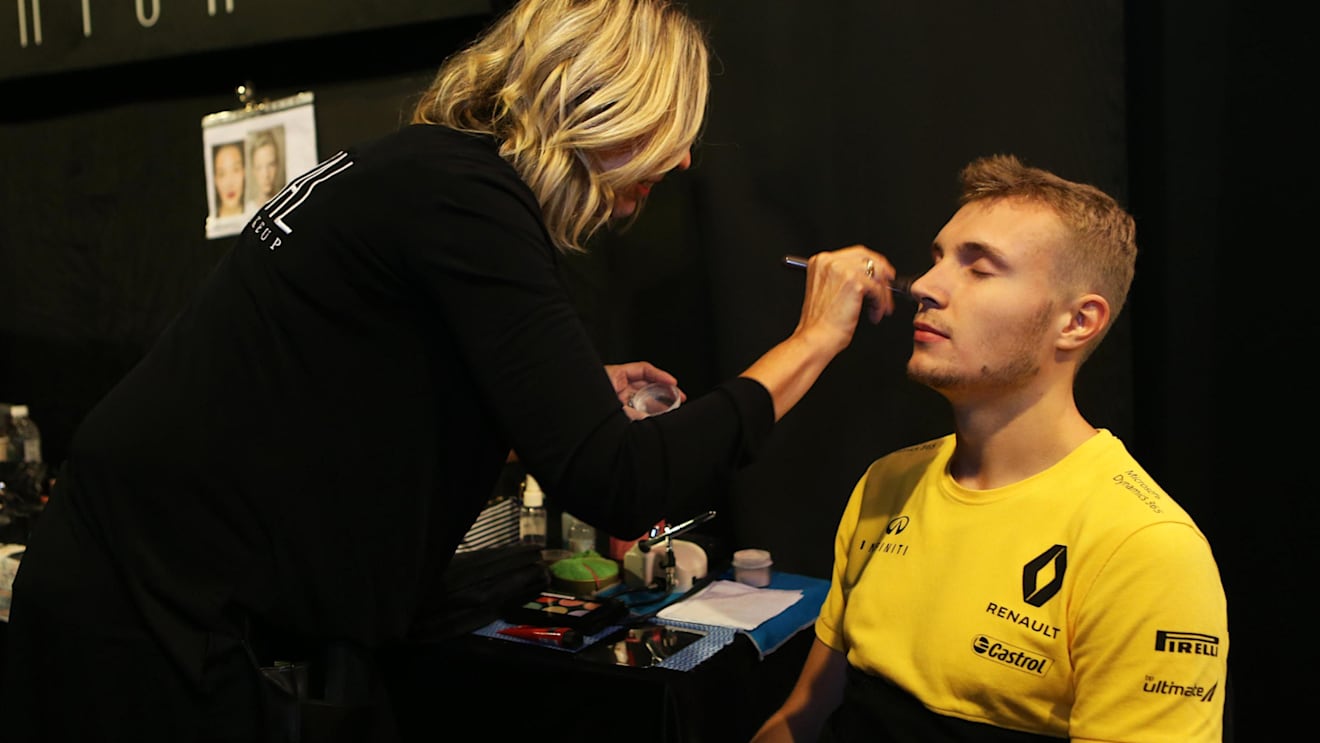 Sergey Sirotkin (RUS) Renault Sport F1 Team Test Driver at Amber Lounge Fashion Show at Formula One World Championship, Rd14, Singapore Grand Prix, Qualifying, Marina Bay Street Circuit, Singapore, Saturday 16 September 2017. © Sutton Images