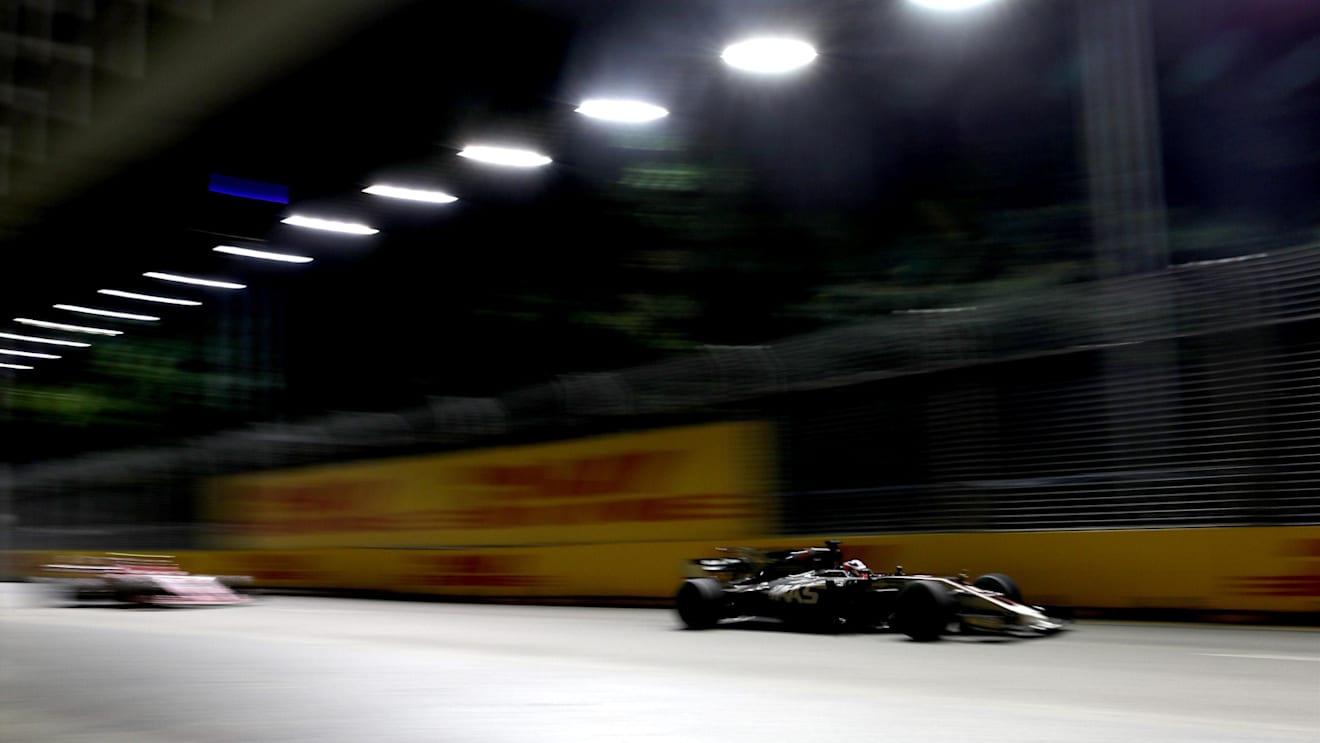 Romain Grosjean (FRA) Haas VF-17 at Formula One World Championship, Rd14, Singapore Grand Prix, Race, Marina Bay Street Circuit, Singapore, Sunday 17 September 2017. © Kym Illman/Sutton Images