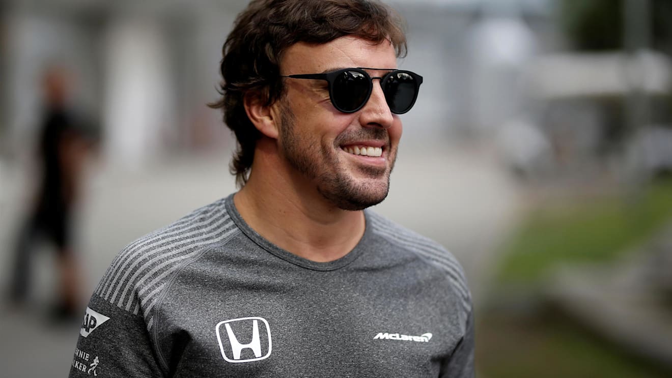 Fernando Alonso (ESP) McLaren at Formula One World Championship, Rd14, Singapore Grand Prix, Preparations, Marina Bay Street Circuit, Singapore, Thursday 14 September 2017. © Sutton Images