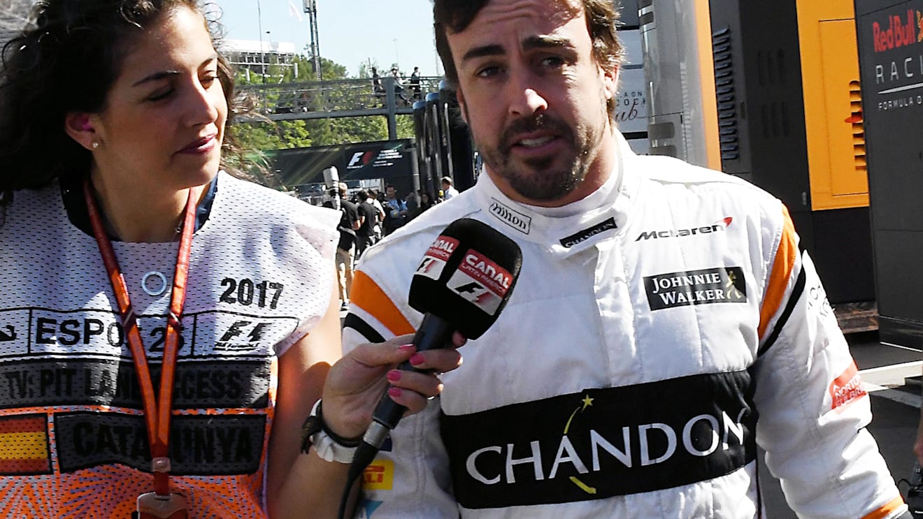 Fernando Alonso (ESP) McLaren walks in after stopping on track in FP1 at Formula One World Championship, Rd5, Spanish Grand Prix, Practice, Barcelona, Spain, Friday 12 May 2017. © Sutton Motorsport Images
