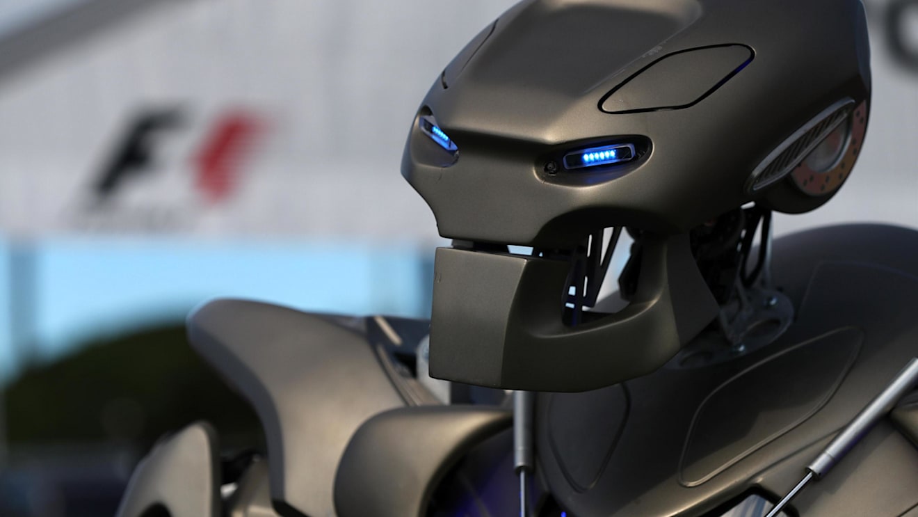 Robot at Formula One World Championship, Rd5, Spanish Grand Prix, Qualifying, Barcelona, Spain, Saturday 13 May 2017. © Sutton Motorsport Images