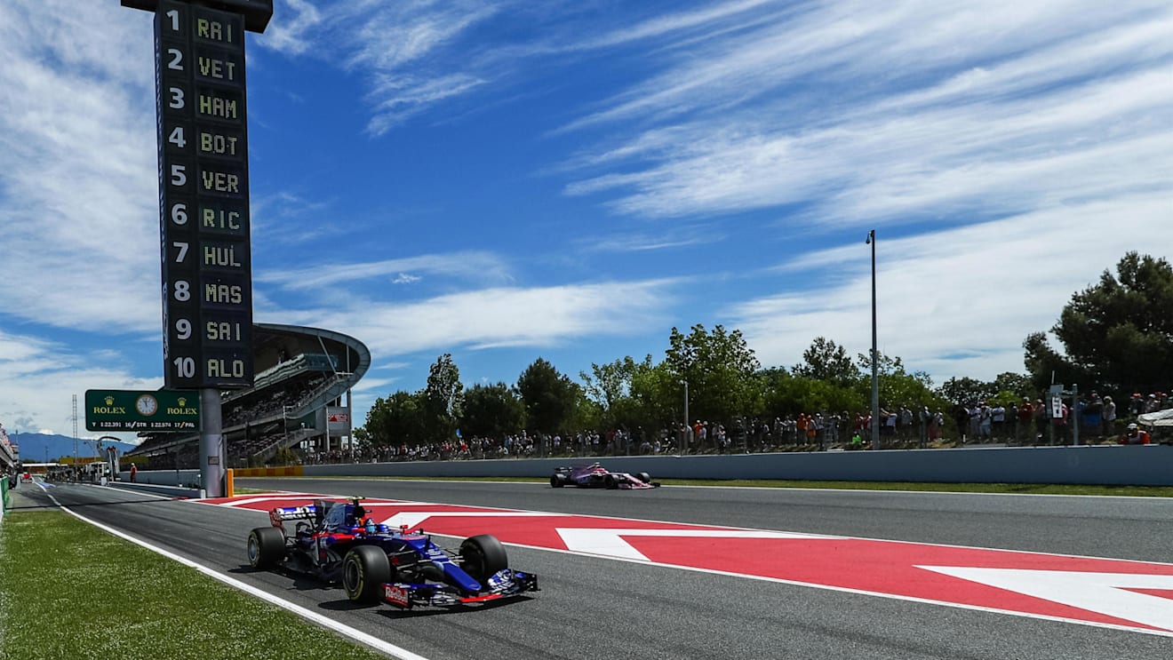 Carlos Sainz (ESP) Scuderia Toro Rosso STR12 at Formula One World Championship, Rd5, Spanish Grand Prix, Qualifying, Barcelona, Spain, Saturday 13 May 2017. © Sutton Motorsport Images/Kym Illman