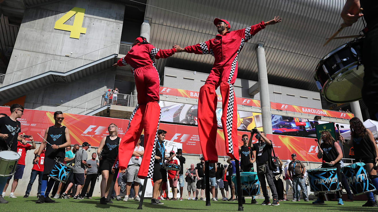 Fans and entertainment at Formula One World Championship, Rd5, Spanish Grand Prix, Race, Barcelona, Spain, Sunday 14 May 2017. © Sutton Motorsport Images