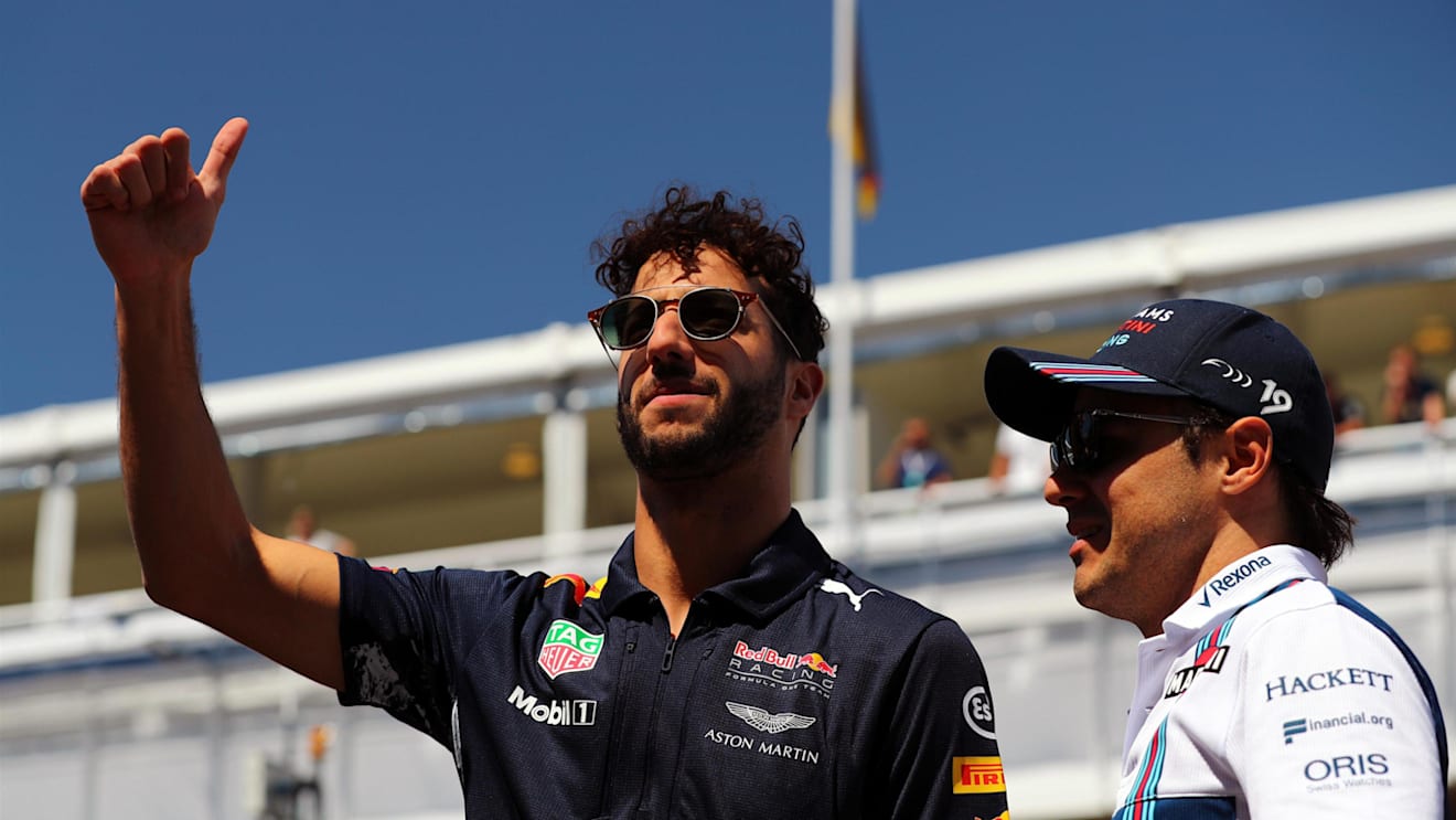 Felipe Massa (BRA) Williams and Daniel Ricciardo (AUS) Red Bull Racing on the drivers parade at Formula One World Championship, Rd5, Spanish Grand Prix, Race, Barcelona, Spain, Sunday 14 May 2017. © Sutton Motorsport Images