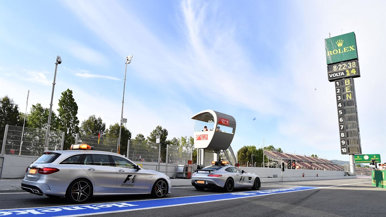 Safety car and Medical at Formula One World Championship, Rd5, Spanish Grand Prix, Race, Barcelona, Spain, Sunday 14 May 2017. © Sutton Motorsport Images