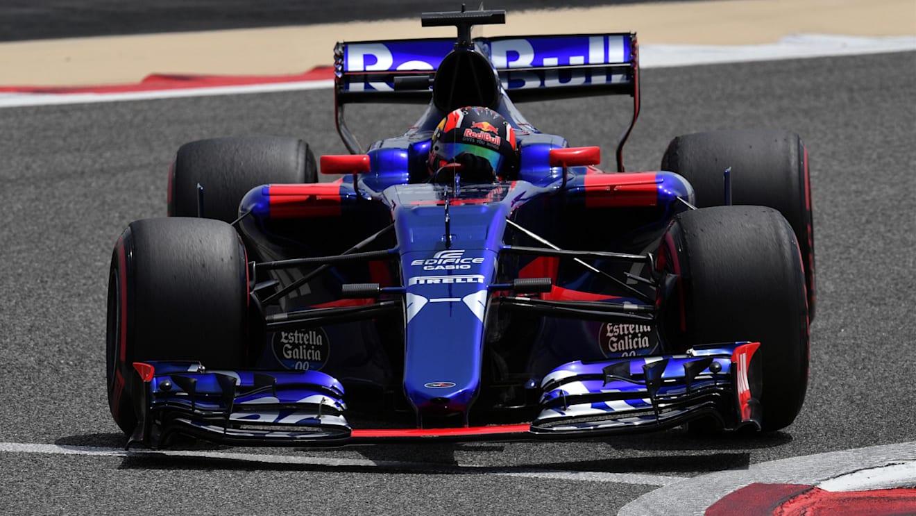 Daniil Kvyat (RUS) Scuderia Toro Rosso STR12 at Formula One Testing, Day Two, Bahrain International Circuit, Sakhir, Bahrain, Wednesday 19 April 2017. © Sutton Motorsport Images