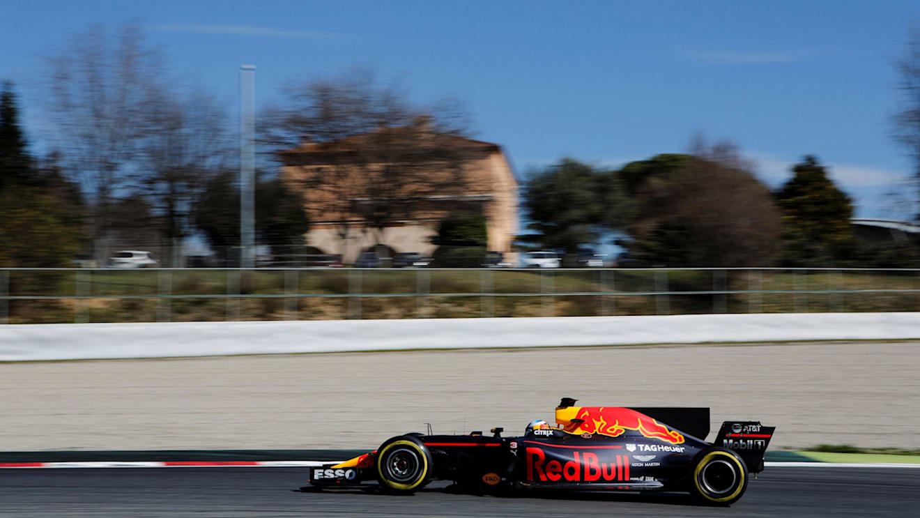Daniel Ricciardo (AUS) Red Bull Racing RB13 at Formula One Testing, Day Three, Barcelona, Spain, 1 March 2017. © Sutton Images