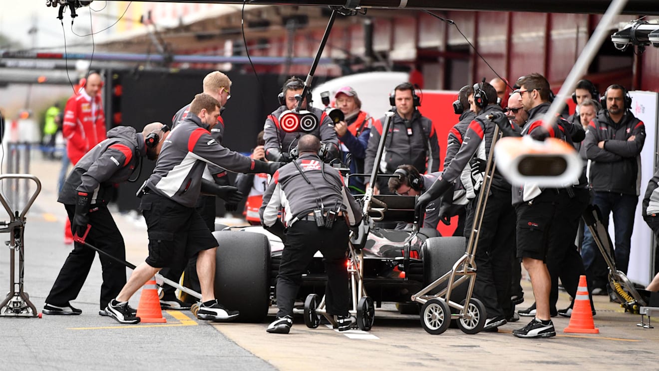 Romain Grosjean (FRA) Haas VF-17 pit stop at Formula One Testing, Day Three, Barcelona, Spain, 1 March 2017. © Sutton Images