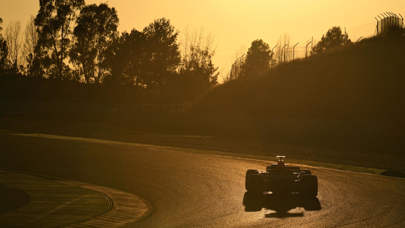 Daniel Ricciardo (AUS) Red Bull Racing RB13 at Formula One Testing, Day Three, Barcelona, Spain, 1 March 2017. © Sutton Images
