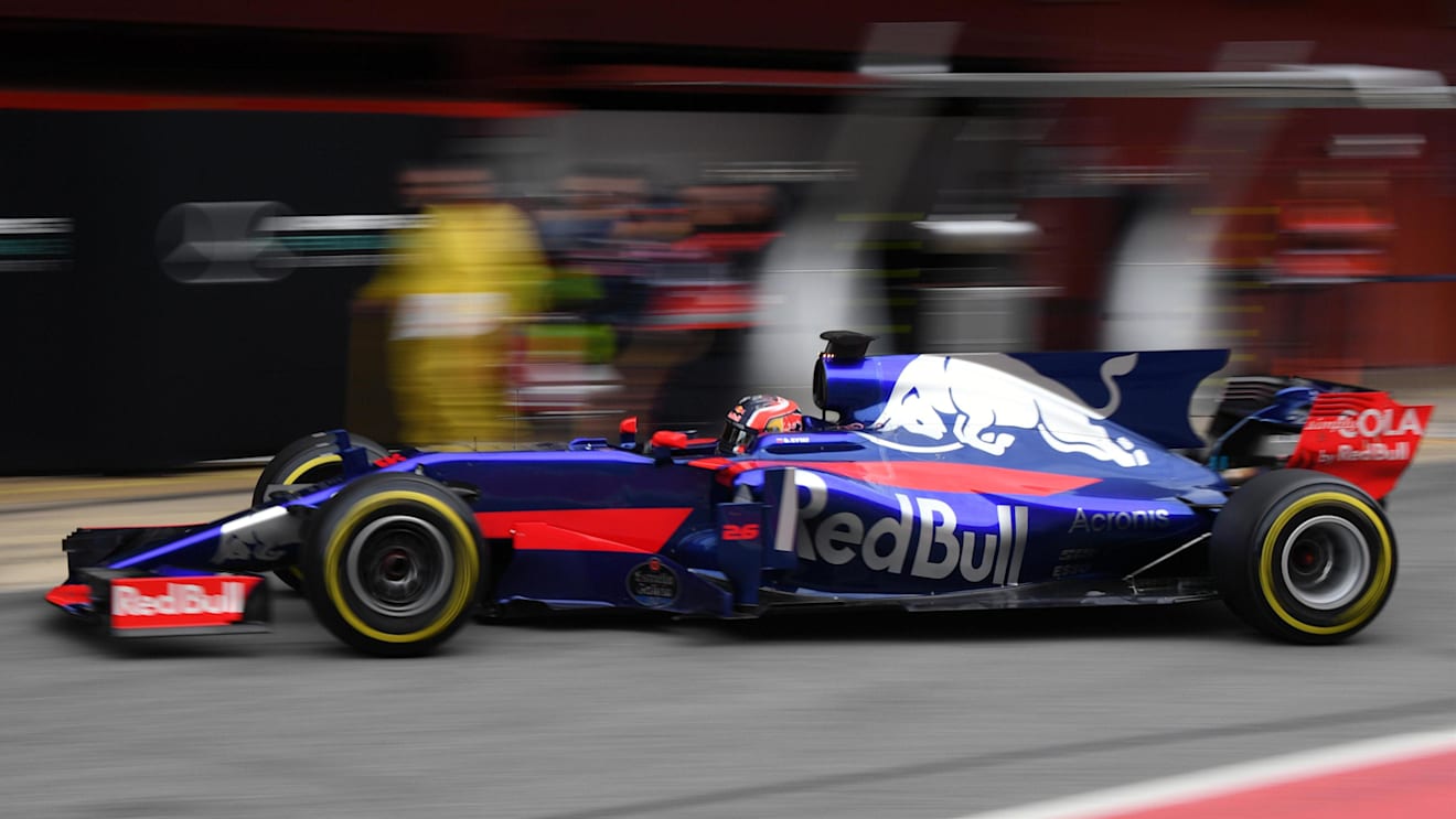 Daniil Kvyat (RUS) Scuderia Toro Rosso STR12 at Formula One Testing, Day Three, Barcelona, Spain, 1 March 2017. © Sutton Images