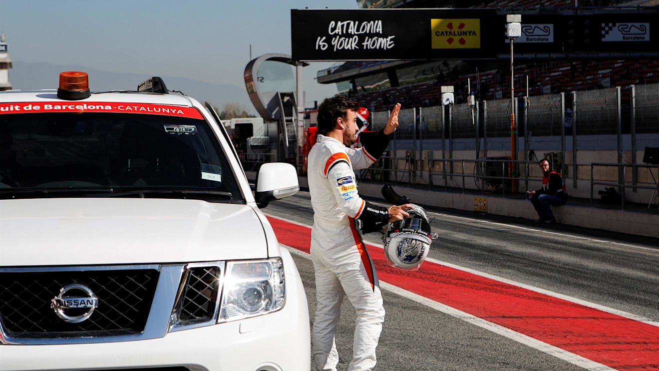 Fernando Alonso (ESP) McLaren returns to the pits after stopping on track at Formula One Testing, Day Four, Barcelona, Spain, 10 March 2017. © Sutton Images