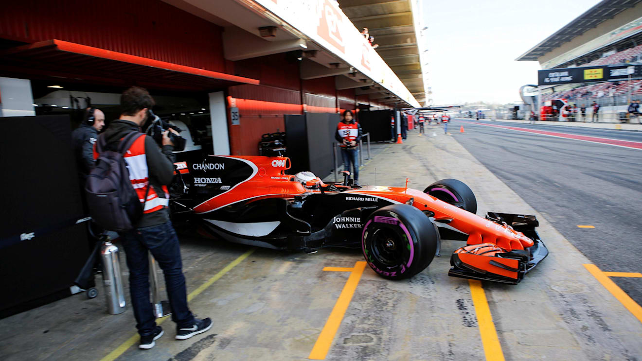 Fernando Alonso (ESP) McLaren MCL32 at Formula One Testing, Day Four, Barcelona, Spain, 10 March 2017. © Sutton Images