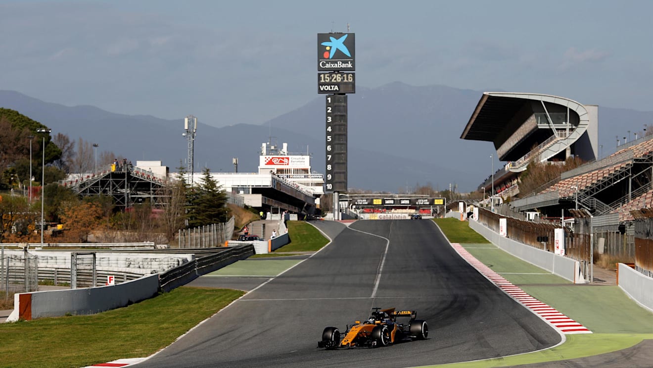 Nico Hulkenberg (GER) Renault Sport F1 Team RS17 at Formula One Testing, Day One, Barcelona, Spain, 7 March 2017. © Sutton Images