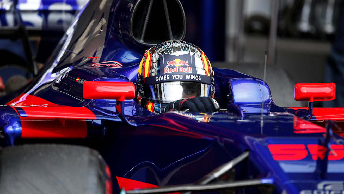 Carlos Sainz jr (ESP) Scuderia Toro Rosso STR12 at Formula One Testing, Day Two, Barcelona, Spain, 8 March 2017. © Sutton Images