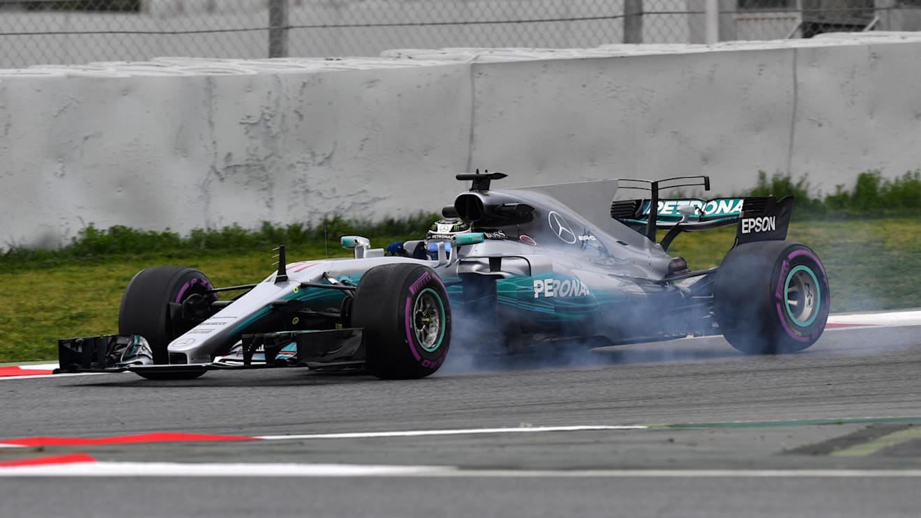 Valtteri Bottas (FIN) Mercedes-Benz F1 W08 Hybrid locks up at Formula One Testing, Day Two, Barcelona, Spain, 8 March 2017. © Sutton Images