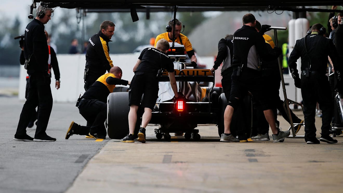 Nico Hulkenberg (GER) Renault Sport F1 Team RS17 at Formula One Testing, Day Two, Barcelona, Spain, 8 March 2017. © Sutton Images
