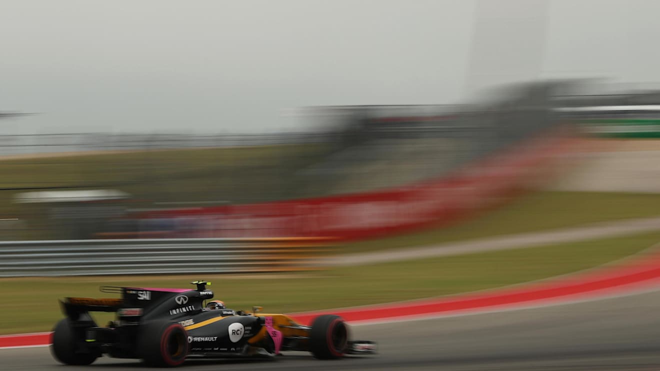 Carlos Sainz (ESP) Renault Sport F1 Team RS17 at Formula One World Championship, Rd17, United States Grand Prix, Practice, Circuit of the Americas, Austin, Texas, USA, Friday 20 October 2017. © Kym Illman/Sutton Images