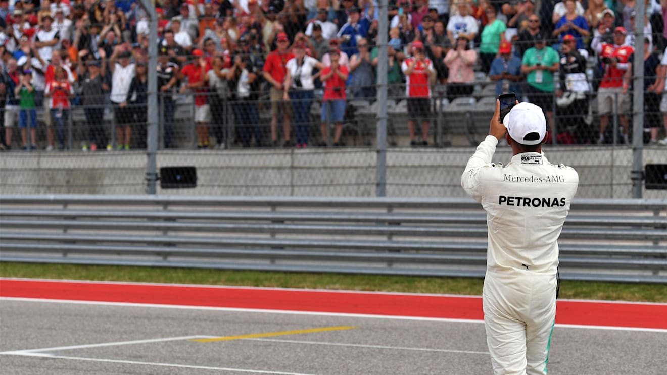 Pole sitter Lewis Hamilton (GBR) Mercedes AMG F1 celebrates in parc ferme at Formula One World Championship, Rd17, United States Grand Prix, Qualifying, Circuit of the Americas, Austin, Texas, USA, Saturday 21 October 2017. © Mark Sutton/Sutton Images