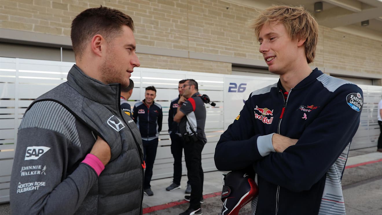 Stoffel Vandoorne (BEL) McLaren and Brendon Hartley (NZL) Scuderia Toro Rosso at Formula One World Championship, Rd17, United States Grand Prix, Race, Circuit of the Americas, Austin, Texas, USA, Sunday 22 October 2017. © Kym Illman/Sutton Images