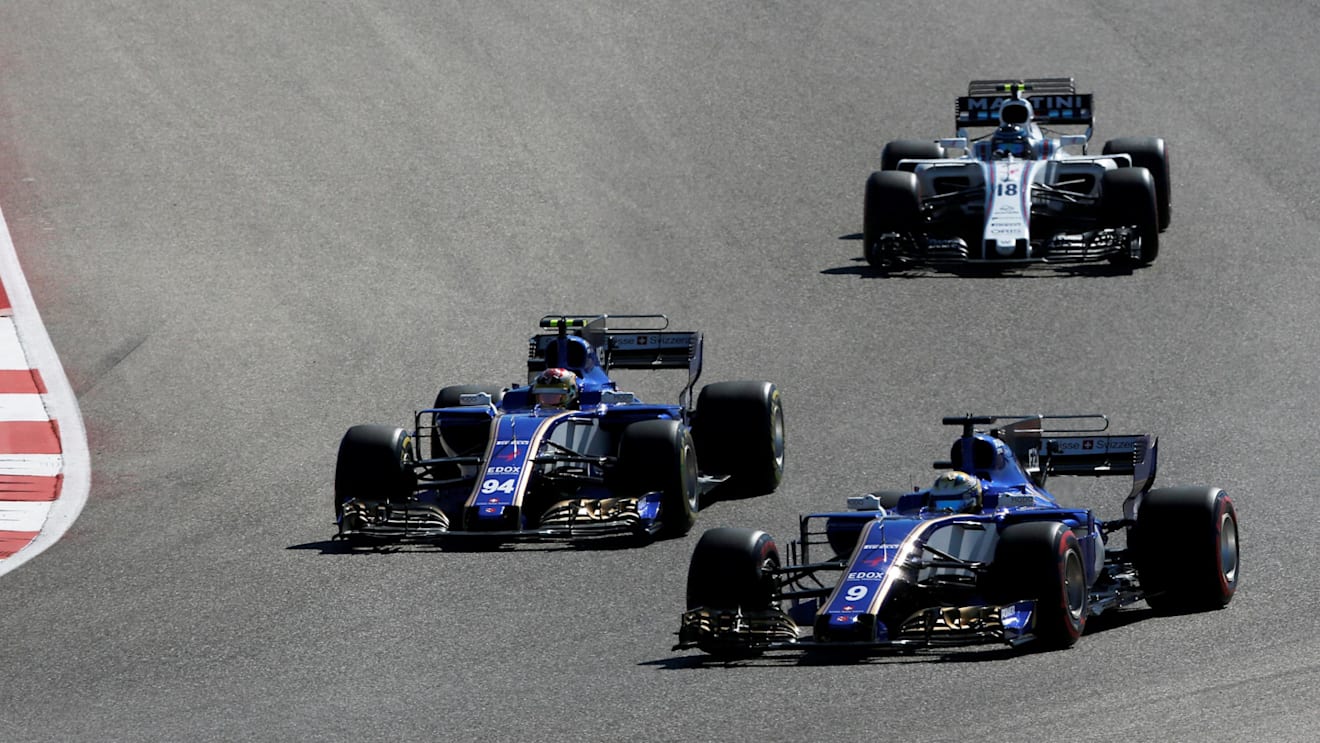 Pascal Wehrlein (GER) Sauber C36 and Marcus Ericsson (SWE) Sauber C36 battle at Formula One World Championship, Rd17, United States Grand Prix, Race, Circuit of the Americas, Austin, Texas, USA, Sunday 22 October 2017. © Manuel Goria/Sutton Images