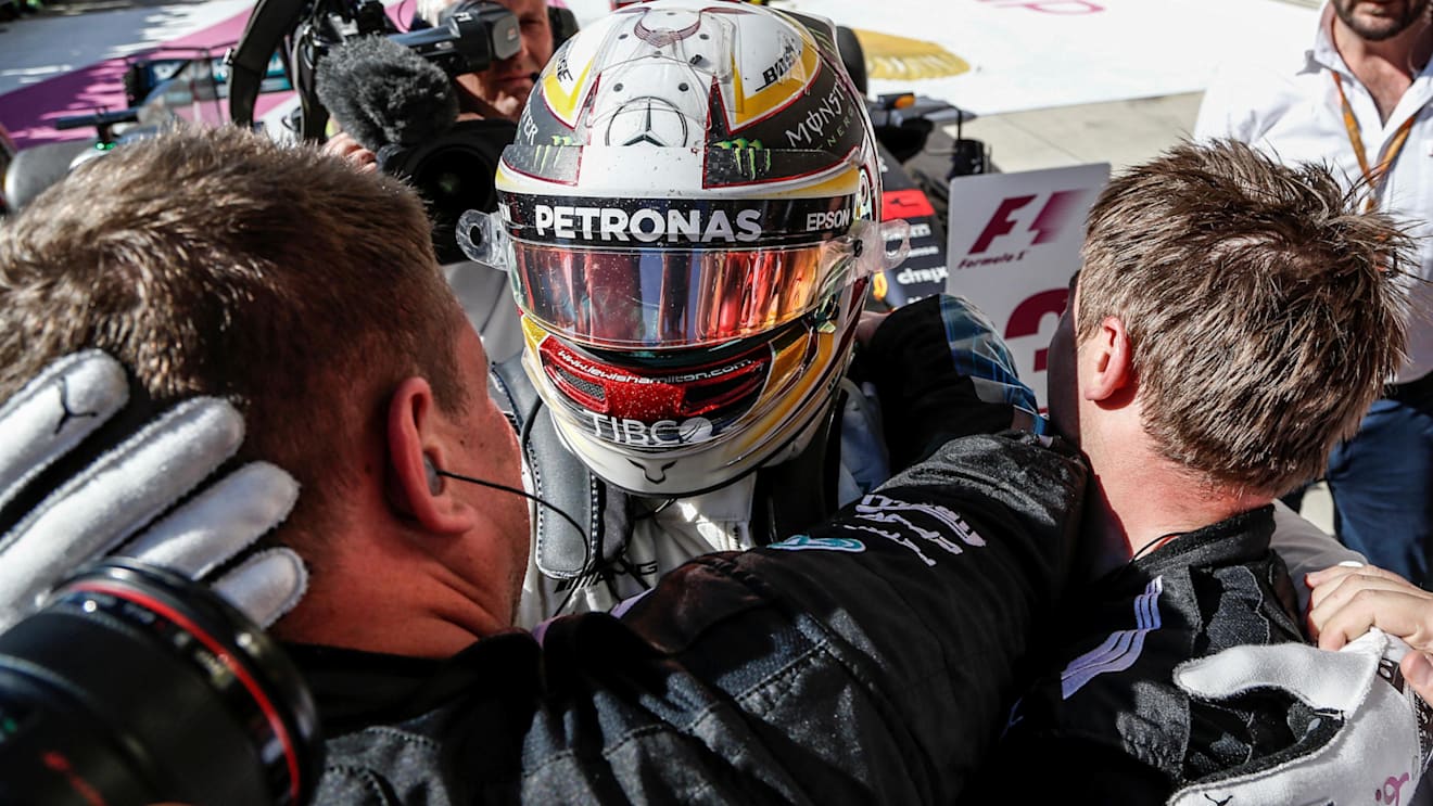 Race winner Lewis Hamilton (GBR) Mercedes AMG F1 celebrates in parc ferme at Formula One World Championship, Rd17, United States Grand Prix, Race, Circuit of the Americas, Austin, Texas, USA, Sunday 22 October 2017. © Manuel Goria/Sutton Images
