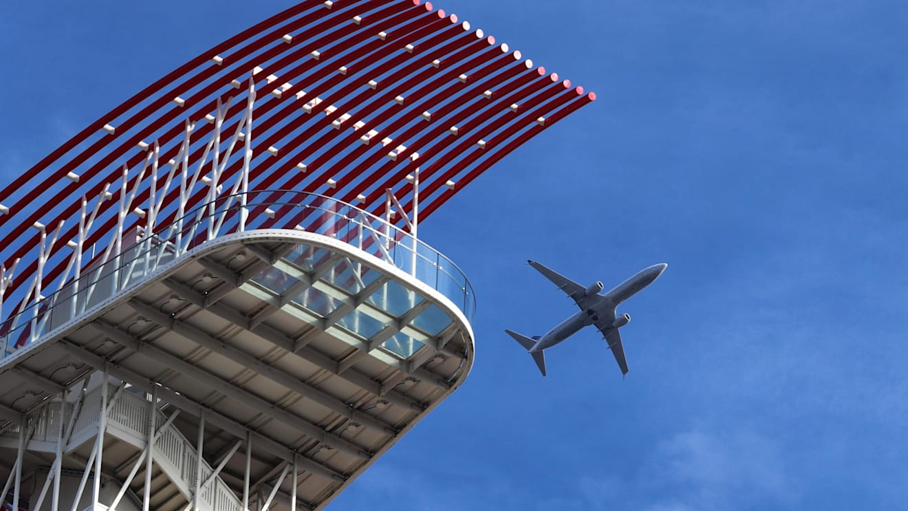 Plane and viewing tower at Formula One World Championship, Rd17, United States Grand Prix, Preparations, Circuit of the Americas, Austin, Texas, USA, Thursday 19 October 2017. © Kym Illman/Sutton Images