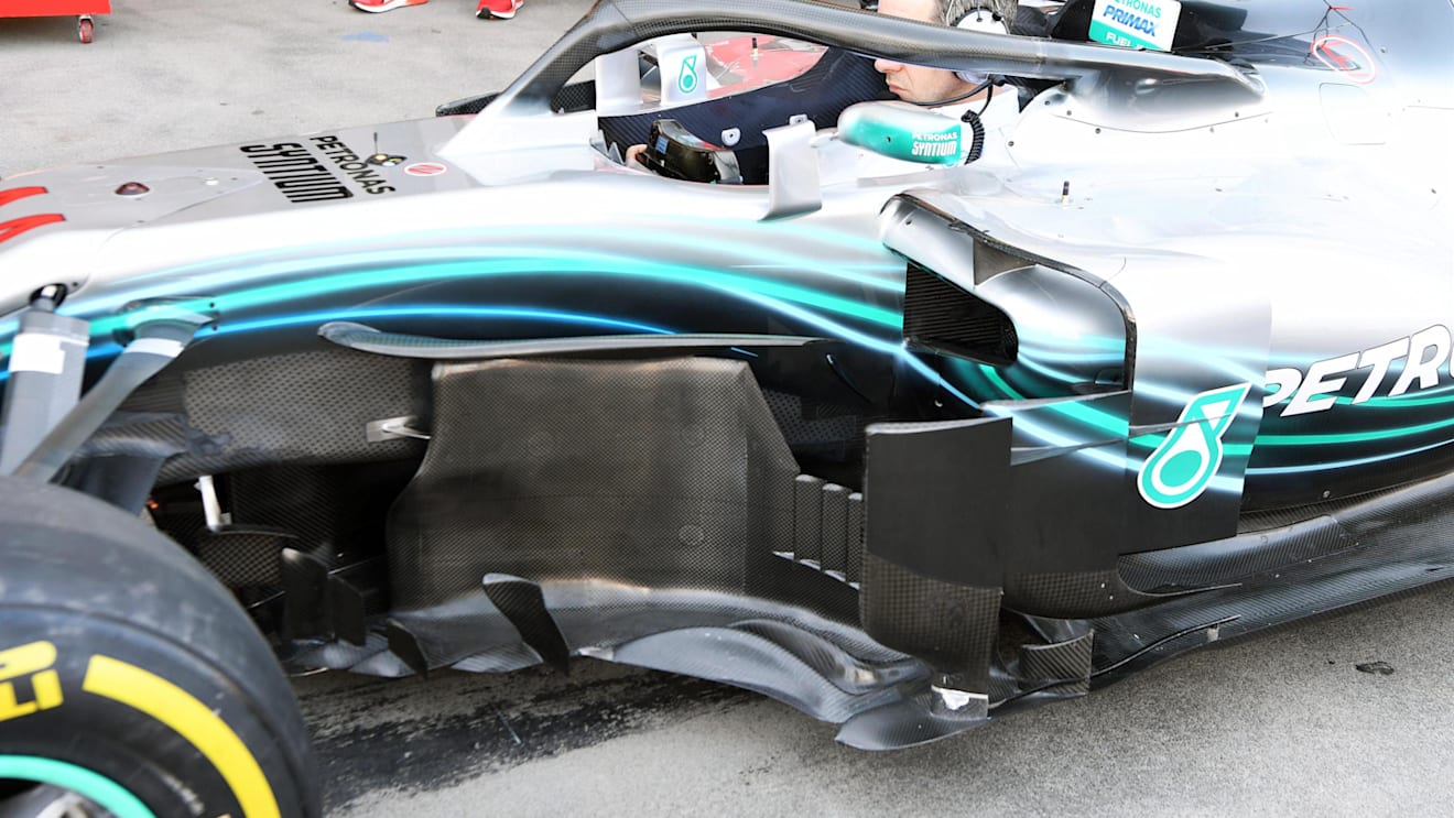 Mercedes AMG F1 pit stop practice at Formula One World Championship, Rd1, Australian Grand Prix, Practice, Melbourne, Australia, Friday 23 March 2018. © Mark Sutton/Sutton Images