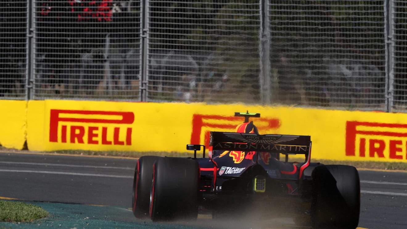 Max Verstappen (NED) Red Bull Racing RB14 at Formula One World Championship, Rd1, Australian Grand Prix, Practice, Melbourne, Australia, Friday 23 March 2018. © Dirk Klynsmith/Sutton Images