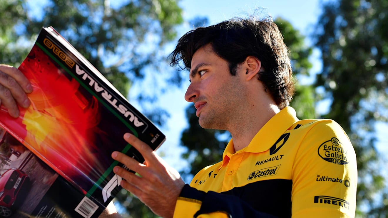 Carlos Sainz (ESP) Renault Sport F1 Team signs autographs for the fans at Formula One World Championship, Rd1, Australian Grand Prix, Practice, Melbourne, Australia, Friday 23 March 2018. © Jerry Andre/Sutton Images