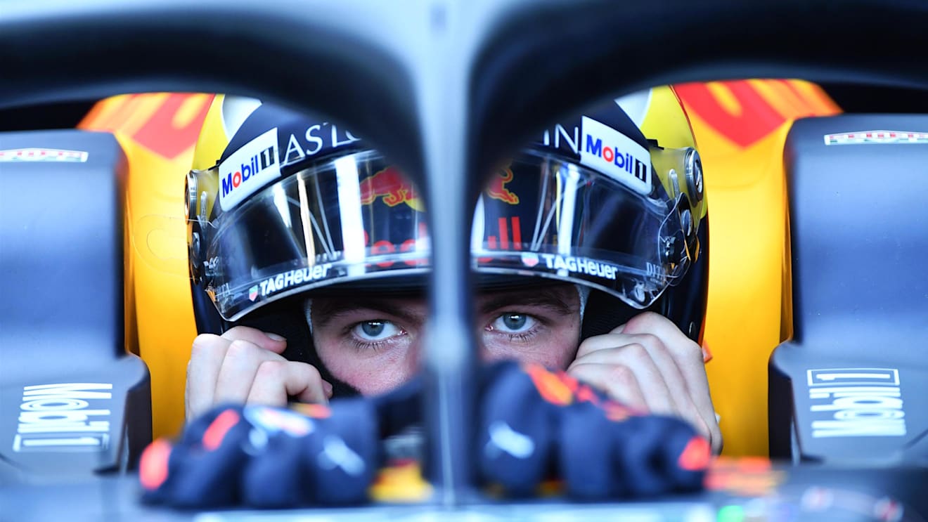 Max Verstappen (NED) Red Bull Racing RB14 at Formula One World Championship, Rd1, Australian Grand Prix, Qualifying, Melbourne, Australia, Saturday 24 March 2018. © Mark Sutton/Sutton Images
