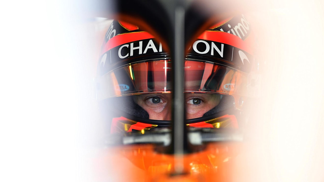 Stoffel Vandoorne (BEL) McLaren MCL33 at Formula One World Championship, Rd1, Australian Grand Prix, Qualifying, Melbourne, Australia, Saturday 24 March 2018. © Mark Sutton/Sutton Images