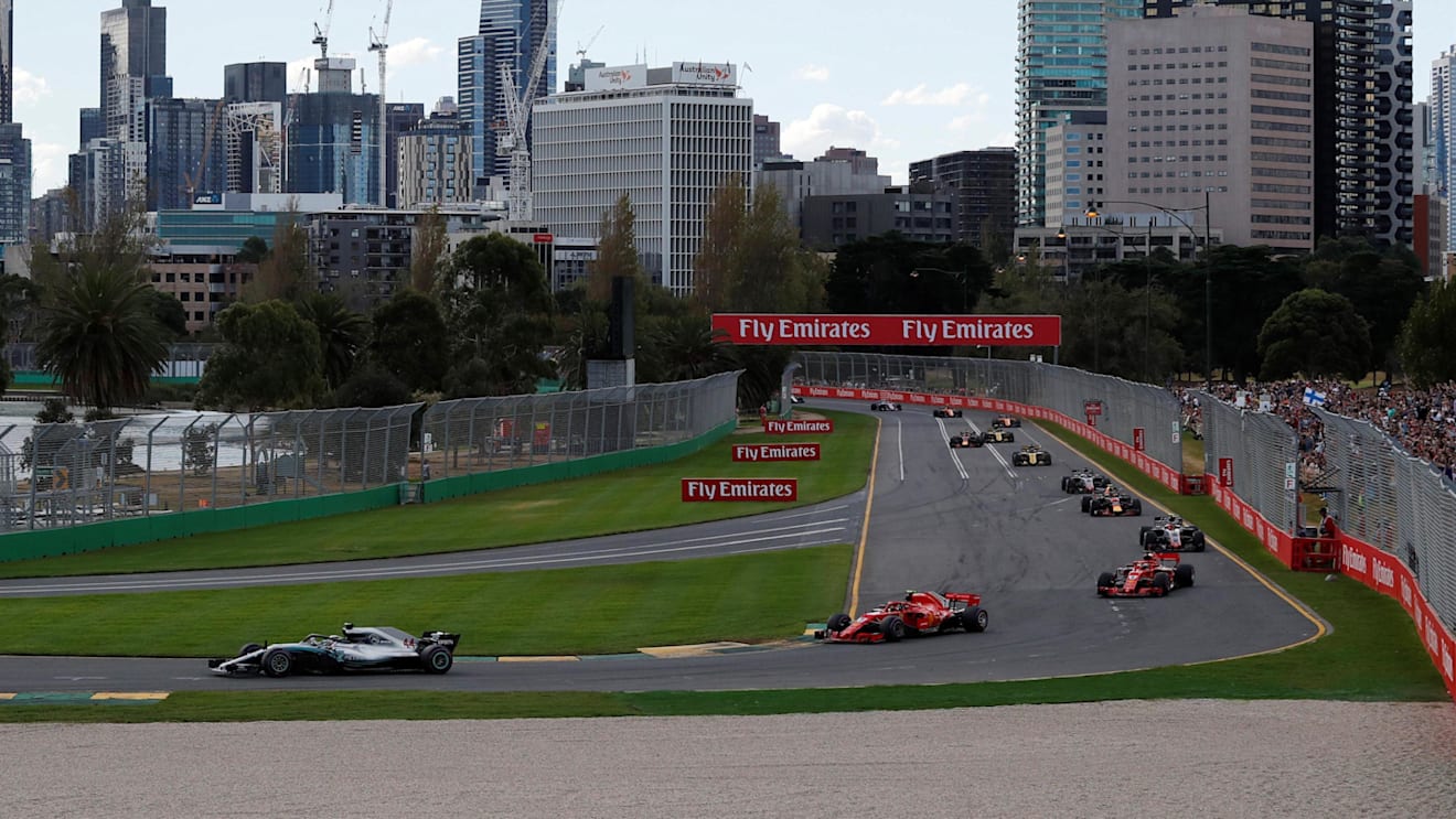 Lewis Hamilton (GBR) Mercedes-AMG F1 W09 EQ Power+ leads at the start of the race at Formula One World Championship, Rd1, Australian Grand Prix, Race, Melbourne, Australia, Sunday 25 March 2018. © Manuel Goria/Sutton Images