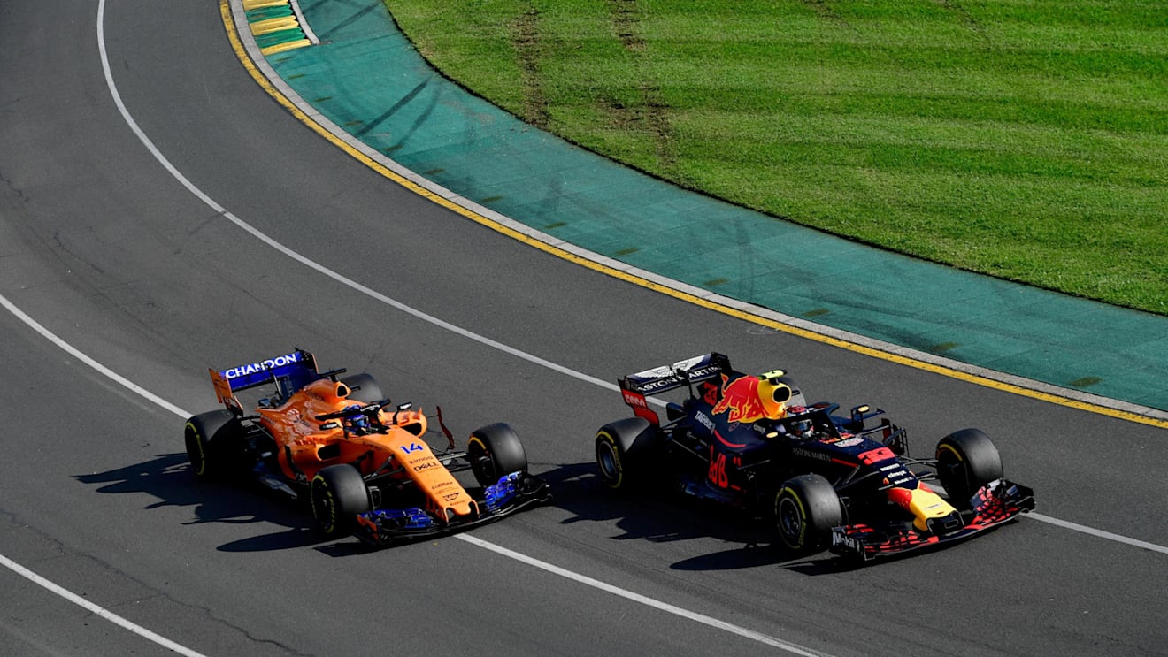 Max Verstappen (NED) Red Bull Racing RB14 and Fernando Alonso (ESP) McLaren MCL33 at Formula One World Championship, Rd1, Australian Grand Prix, Race, Melbourne, Australia, Sunday 25 March 2018. © Jerry Andre/Sutton Images
