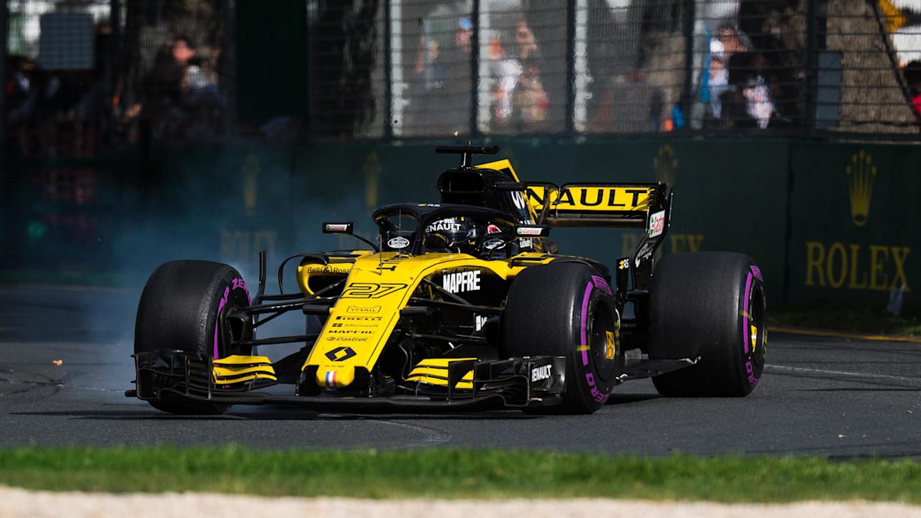 Nico Hulkenberg (GER) Renault Sport F1 Team RS18 locks up at Formula One World Championship, Rd1, Australian Grand Prix, Race, Melbourne, Australia, Sunday 25 March 2018. © Daniel Kalisz/Sutton Images