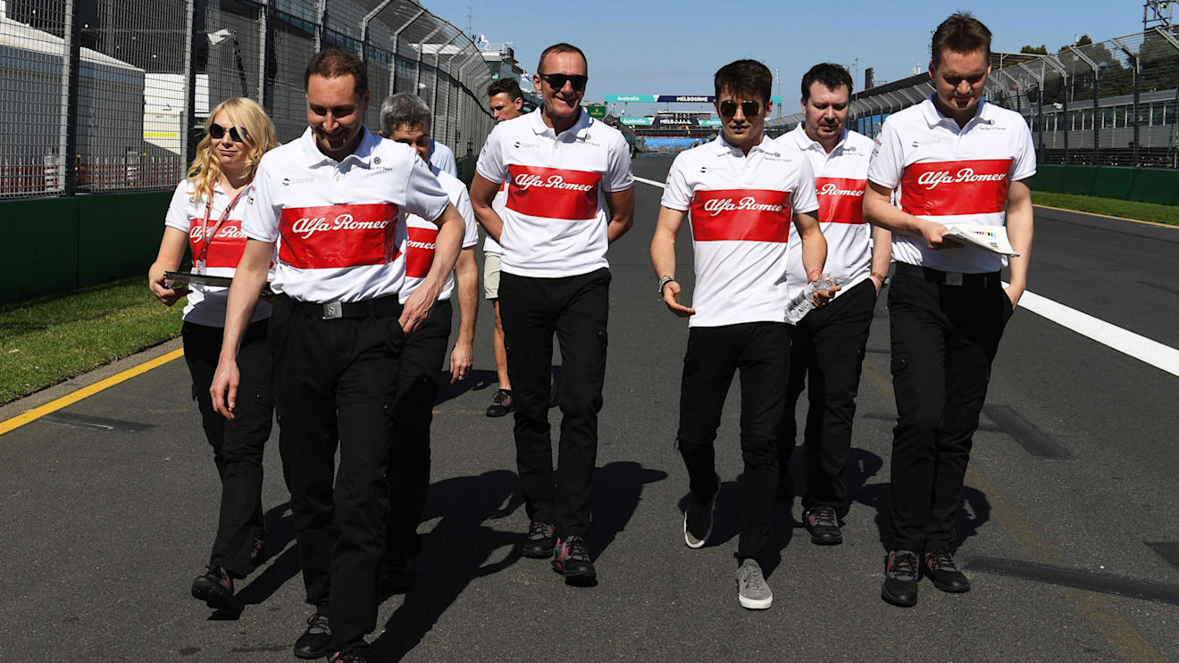 Charles Leclerc (MON) Alfa Romeo Sauber C37 walks the track with the team at Formula One World Championship, Rd1, Australian Grand Prix, Preparations, Melbourne, Australia, Wednesday 21 March 2018. © Mark Sutton/Sutton Images
